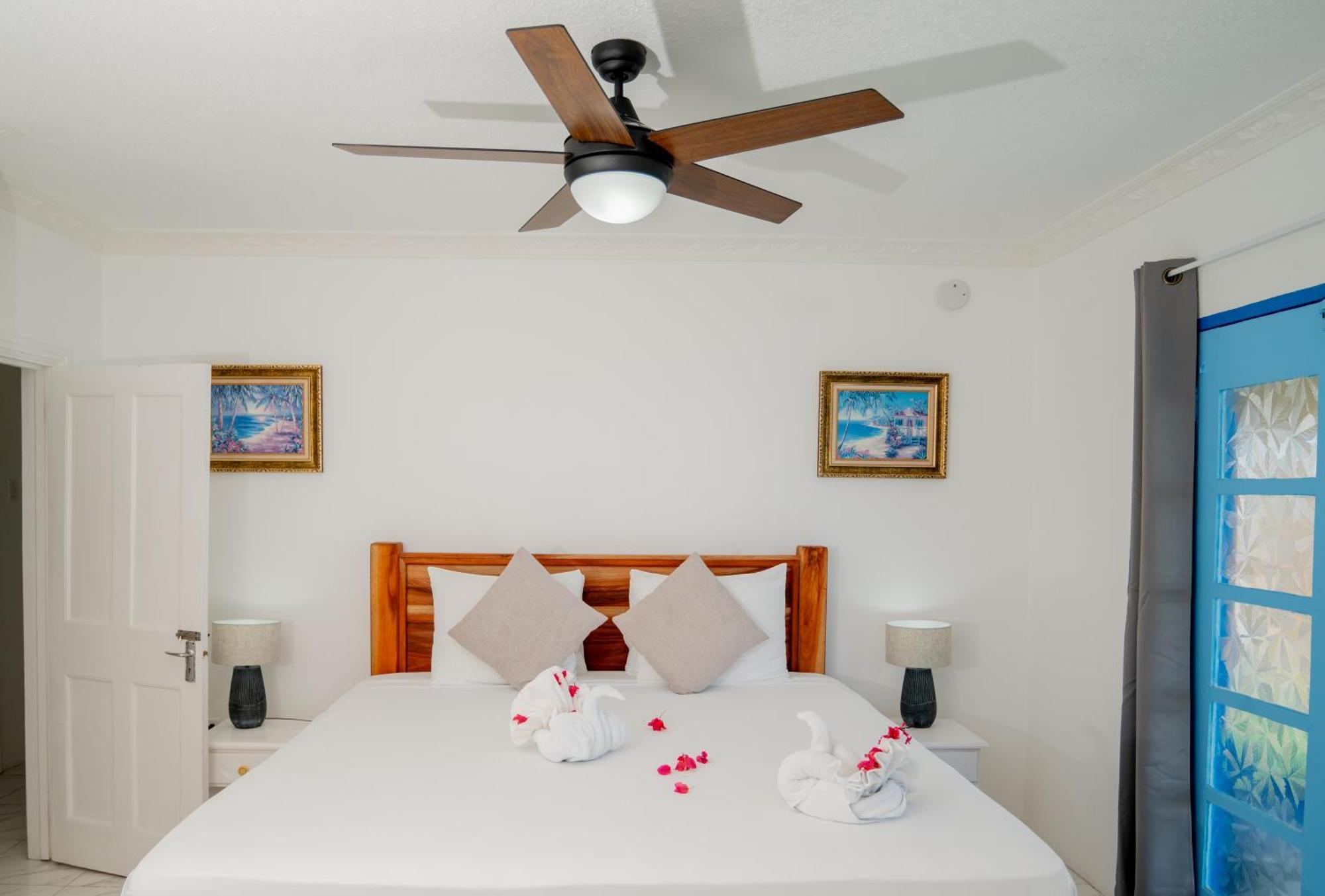 Beyond Sunset Resort & Villas Treasure Beach Eksteriør billede