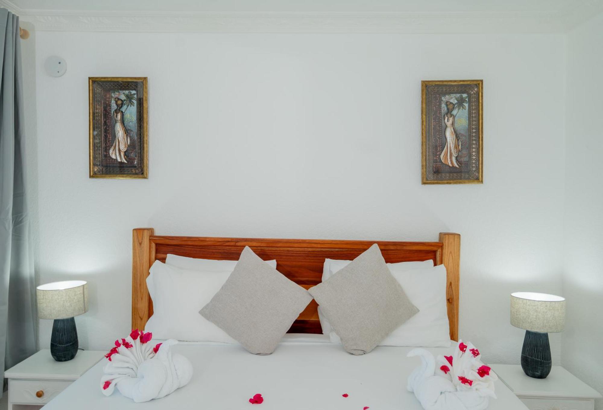 Beyond Sunset Resort & Villas Treasure Beach Eksteriør billede