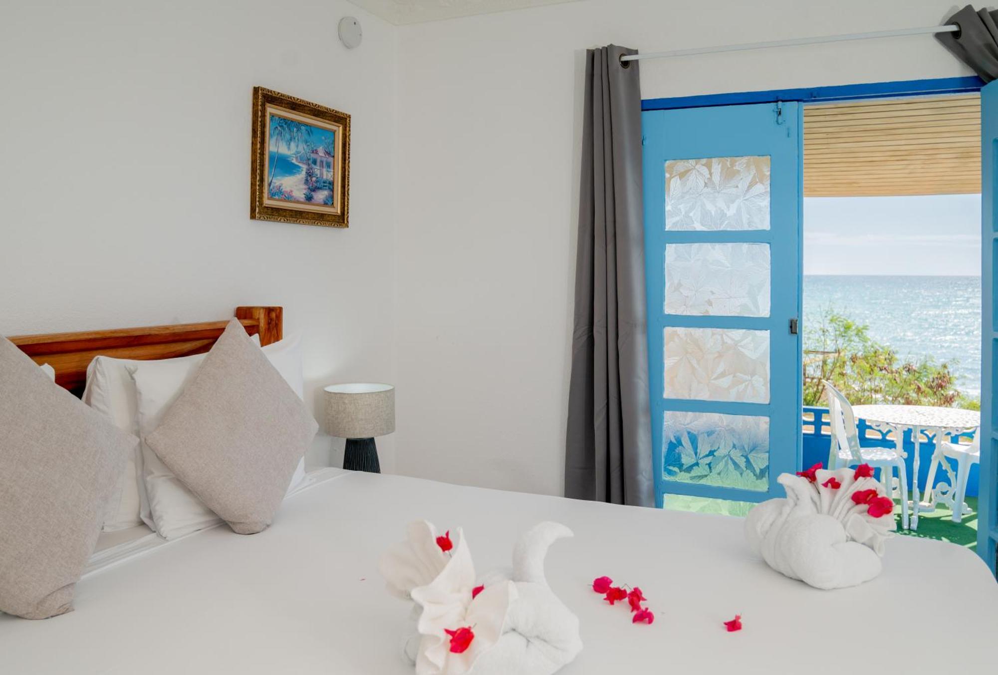 Beyond Sunset Resort & Villas Treasure Beach Eksteriør billede