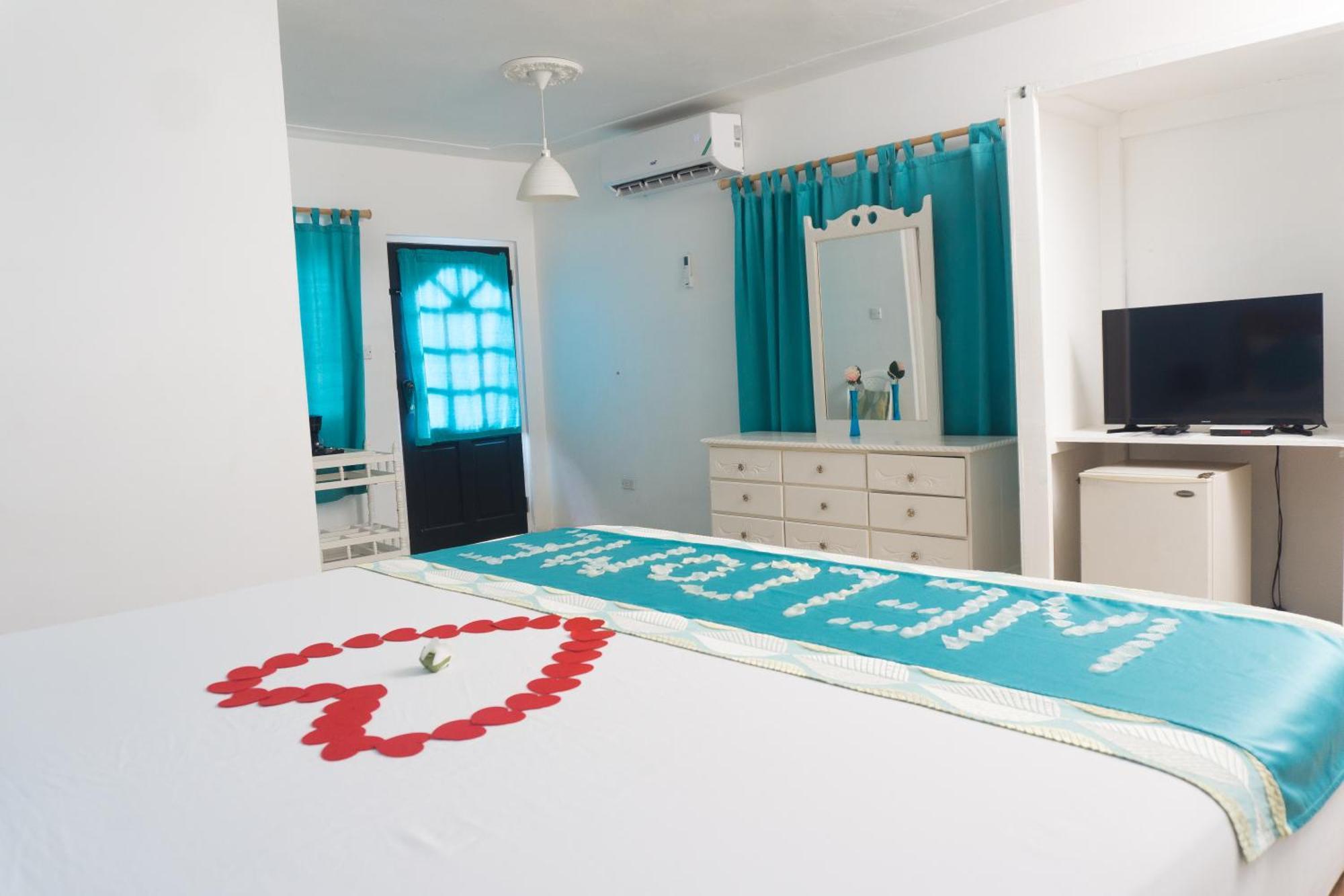 Beyond Sunset Resort & Villas Treasure Beach Eksteriør billede