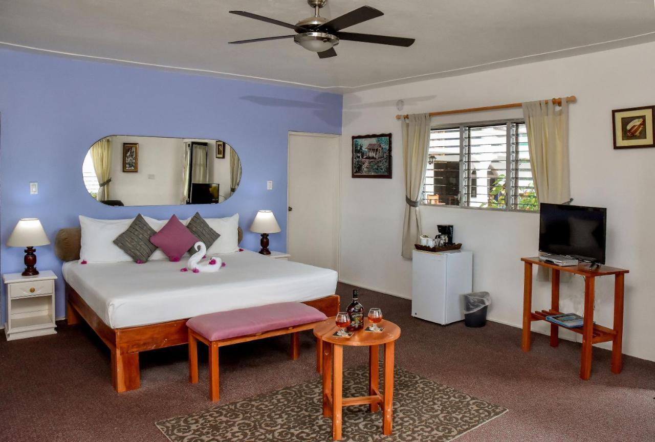 Beyond Sunset Resort & Villas Treasure Beach Eksteriør billede