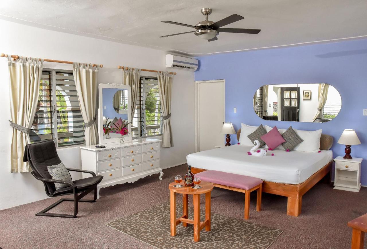 Beyond Sunset Resort & Villas Treasure Beach Eksteriør billede